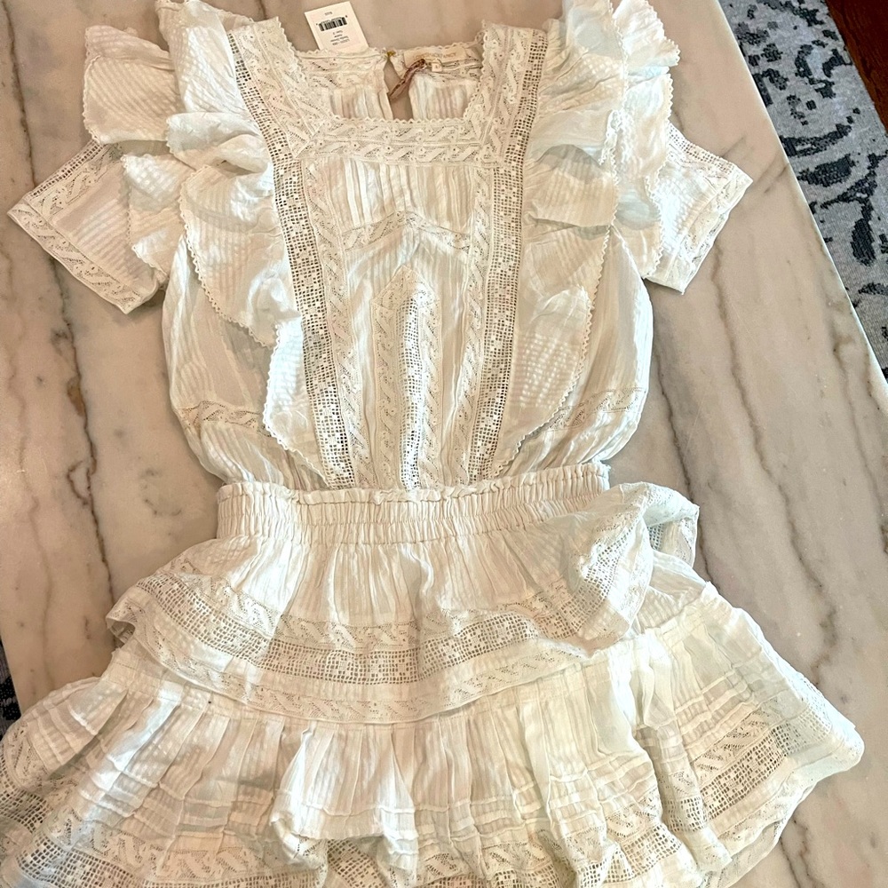 Selling teen girls dresses all size small, lulus, loveshackfancy, selfi